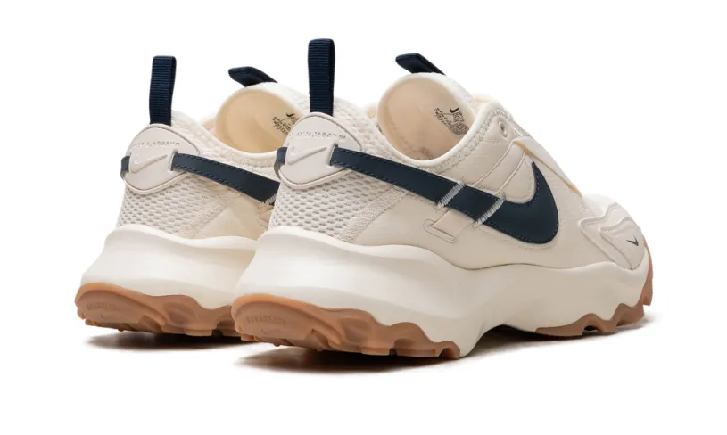 Nike Lifestyle TC 7900 WMNS 'Pale Ivory Armory Navy'